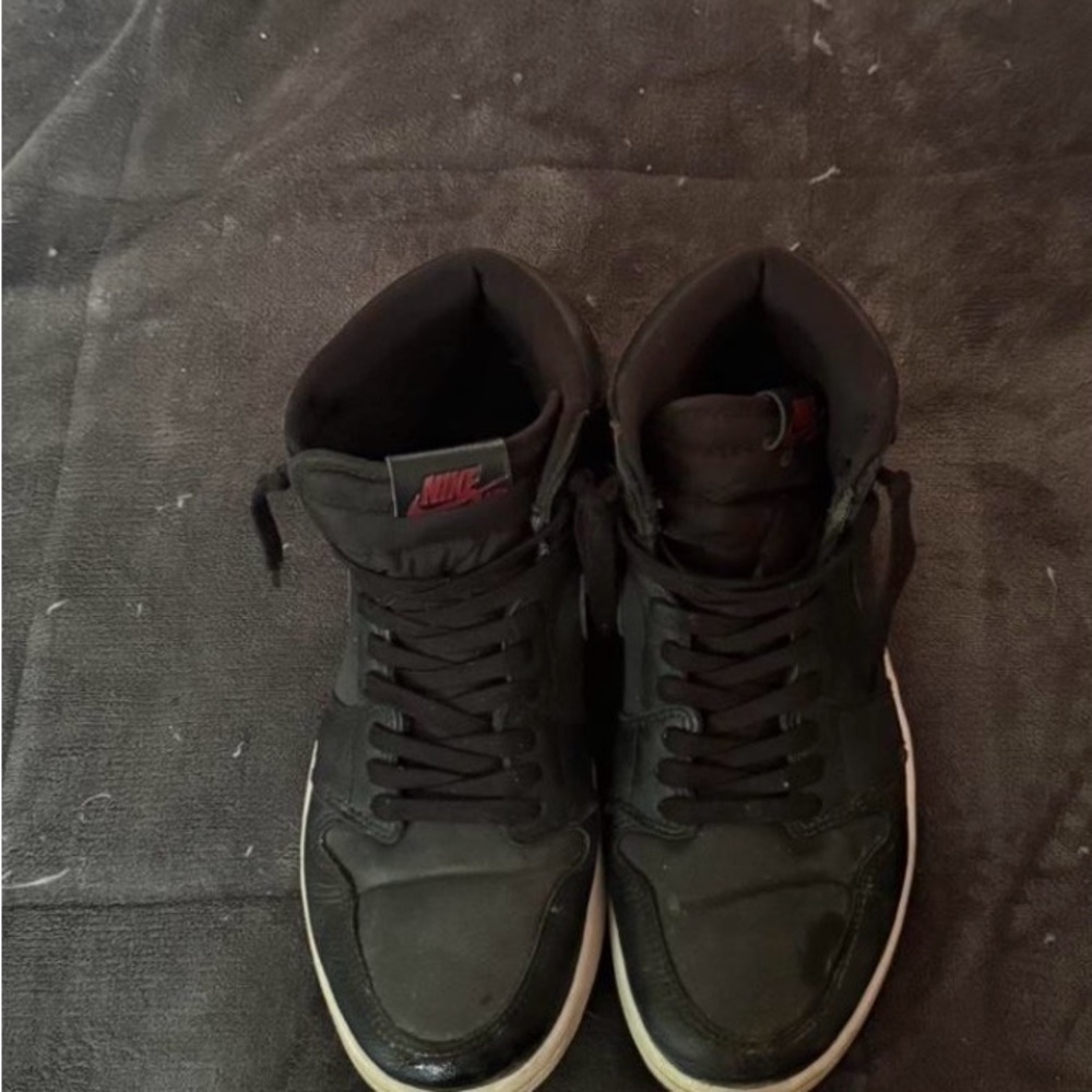 Nike Black and Red Men's High-Top Sneakers